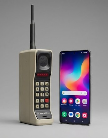 Confronto visivo tra il primo Motorola DynaTAC e uno smartphone moderno.